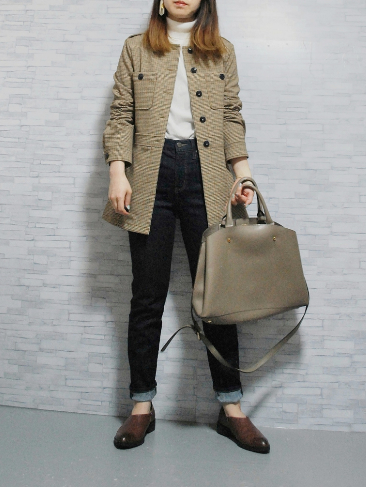 A.P.C.のノーカラージャケットを使った人気ファッション