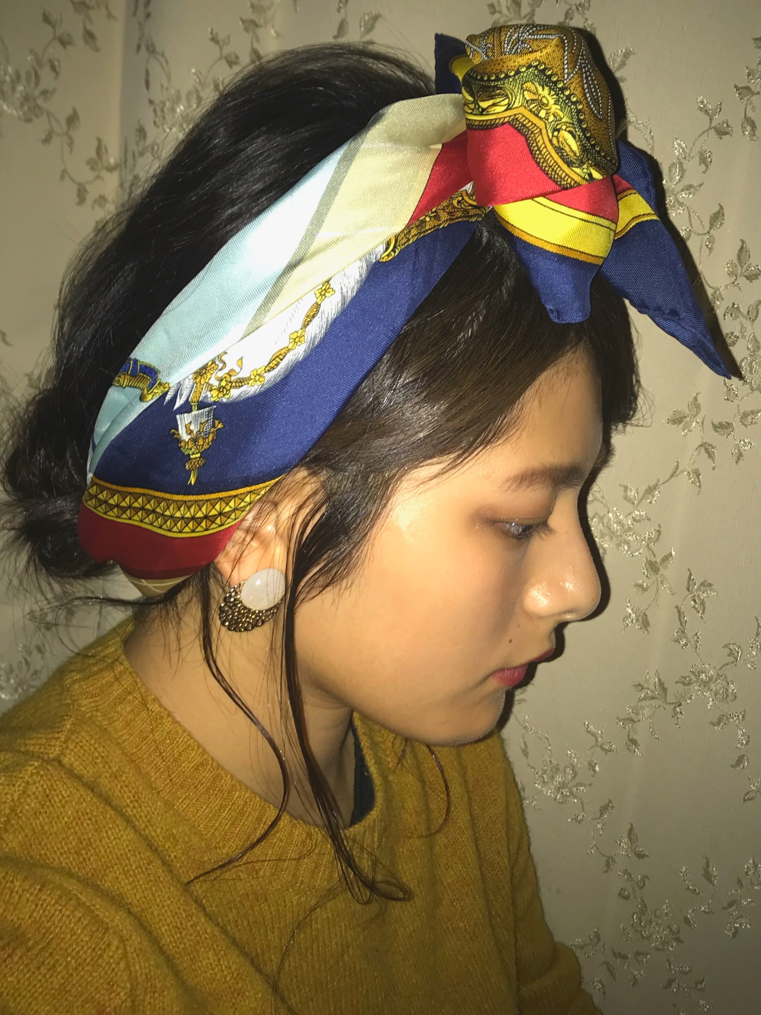 HERMESのヘアバンドを使った人気ファッションコーディネート - WEAR