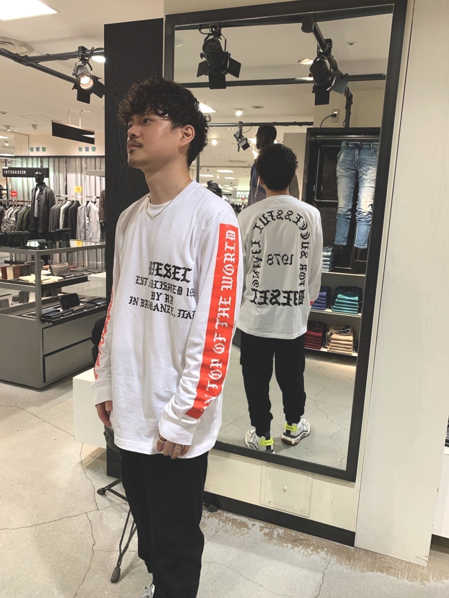 DIESEL ディーゼル GR8 CALI YUTA HOSOKAWA ロンT DIESEL（ディーゼル）の「メンズ Tシャツ ロンT CALI × YUTA