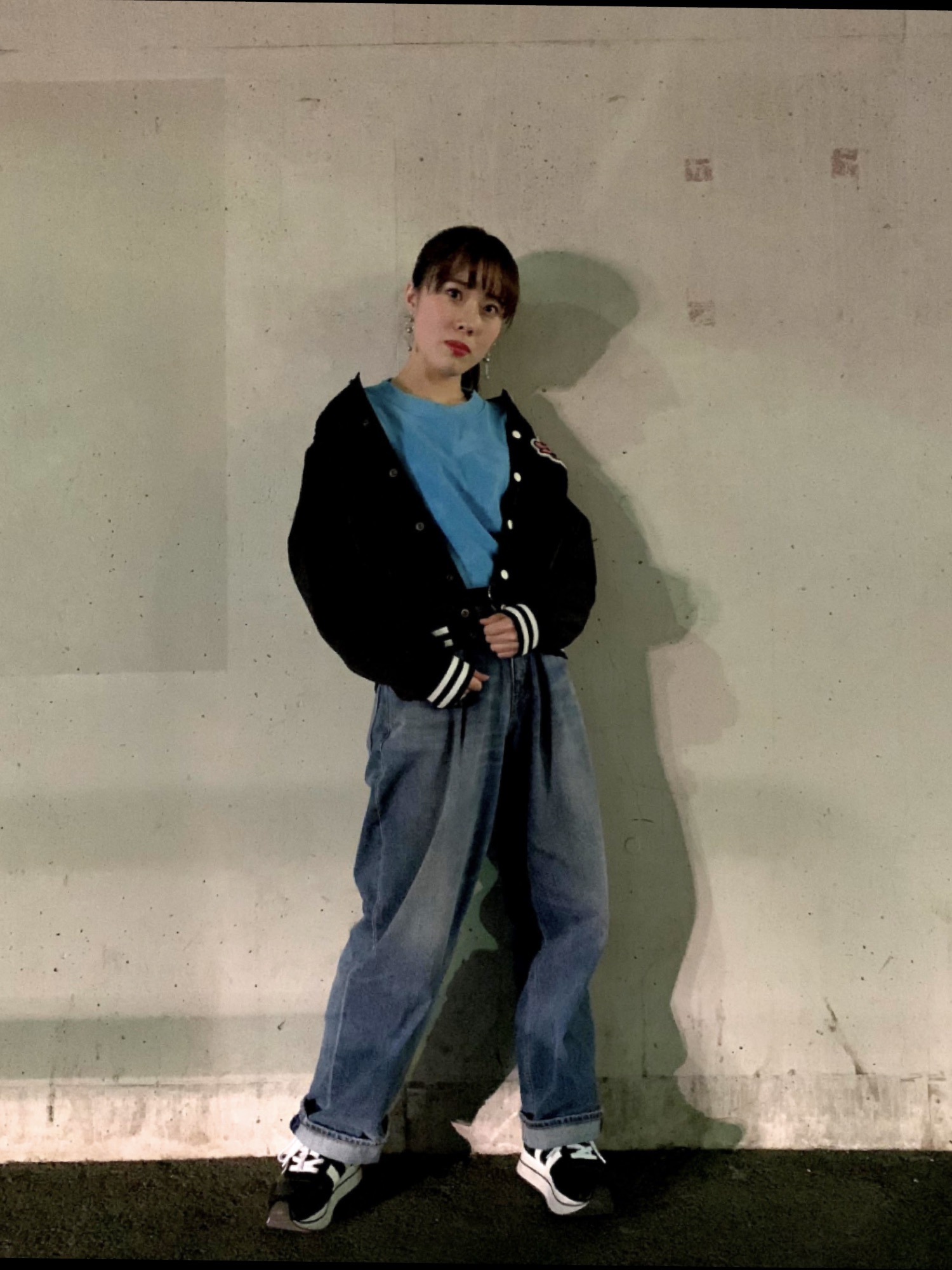 完売必須 大人気 X-girl DENIM BLOUSON コーデに合わせやすい X-girlのデニムパンツを使った「春アウター」の人気ファッション