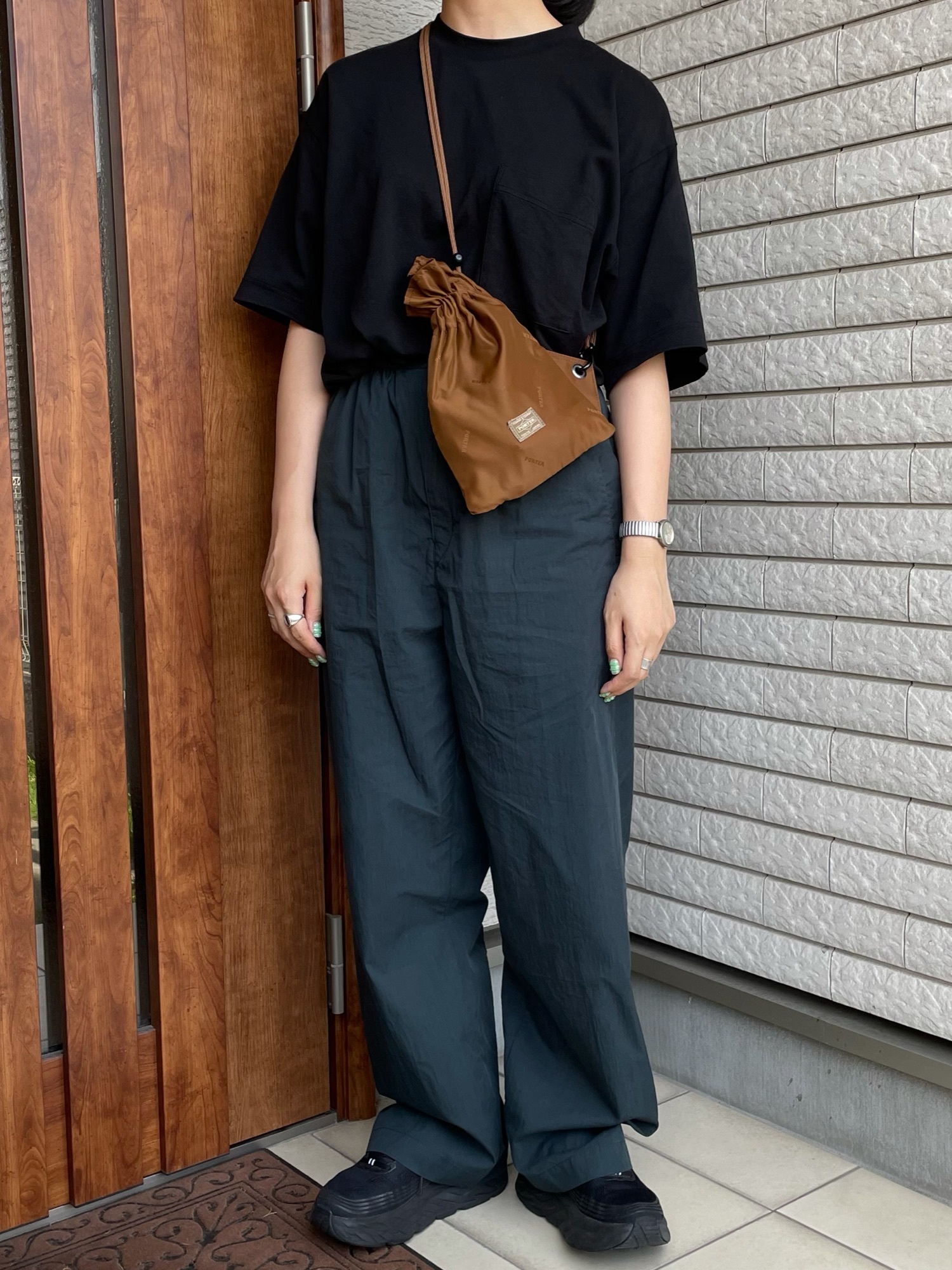 PORTER b印YOSHIDA b印ヨシダ 巾着 ショルダーポーチ ブラック PORTER（ポーター）の「PORTER × B印 ヨシダ / 別注 巾着 ショルダー