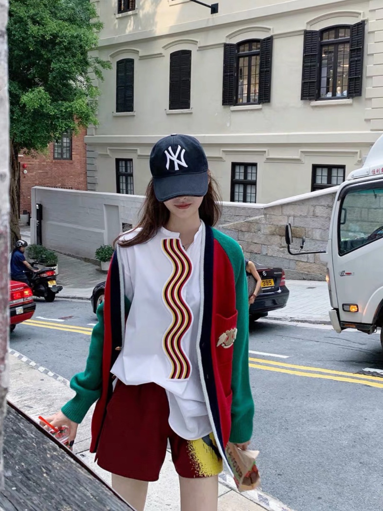 GUCCIのカーディガン/ボレロを使ったレディース人気ファッション