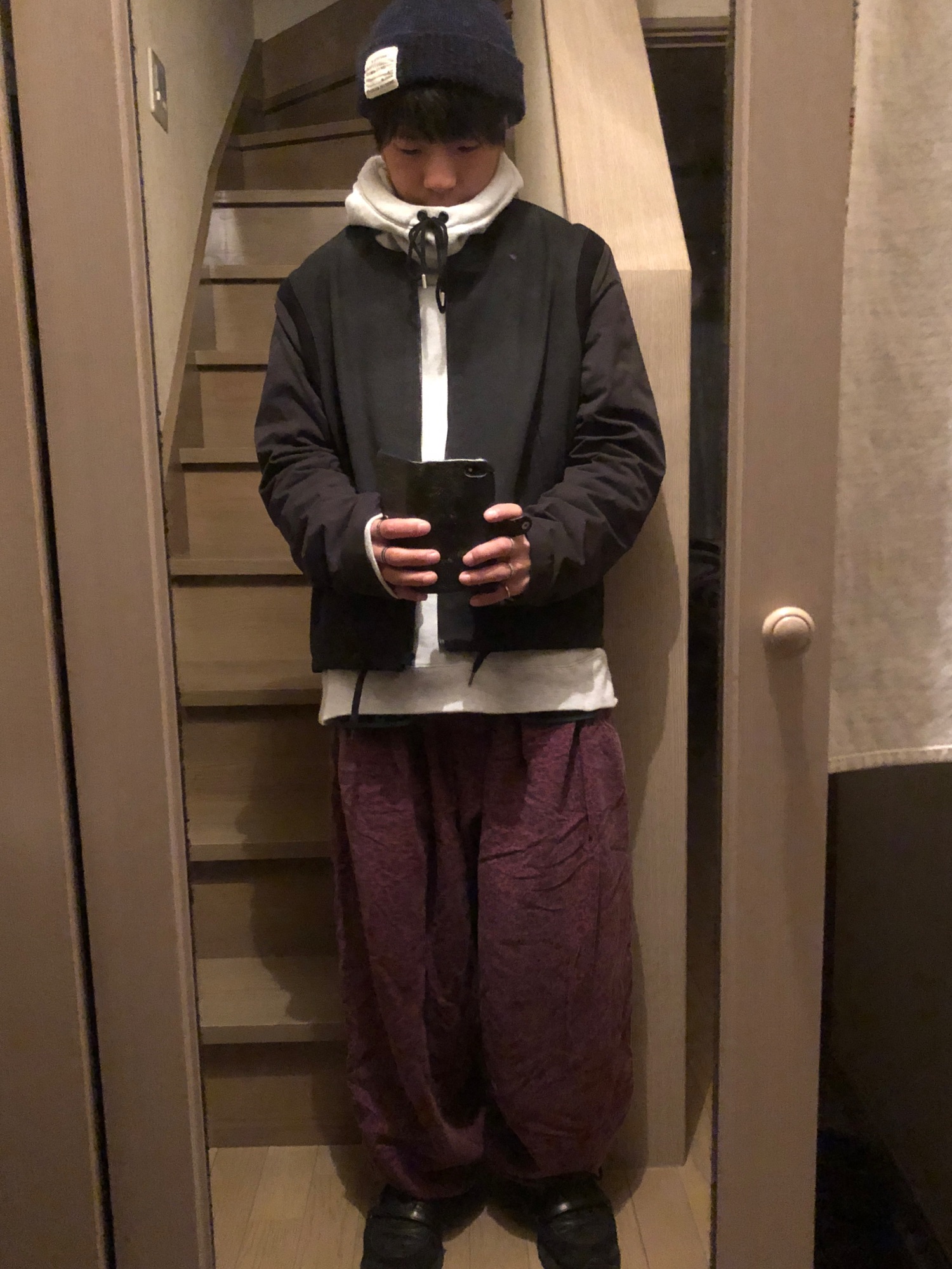 YANTOR（ヤントル）の「YANTOR Geometric 6tuck Pants wine red