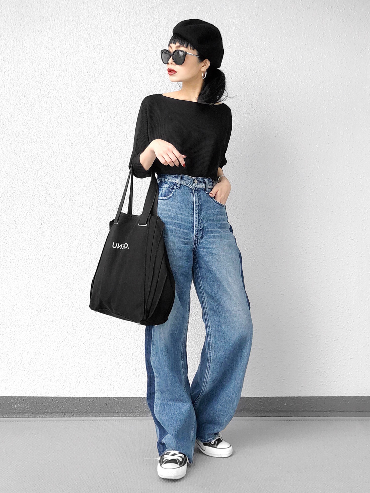 マウジー デニム SIDE LINE WIDE DENIM 26 MOUSSY（マウジー）の「SIDE LINE WIDE LEG DENIM（デニムパンツ