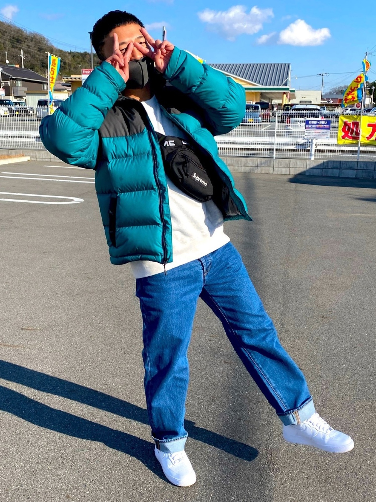 パンツ Supreme Handstyle Denim Blue Supreme のデニムパンツを使った「エアフォースワン」の人気