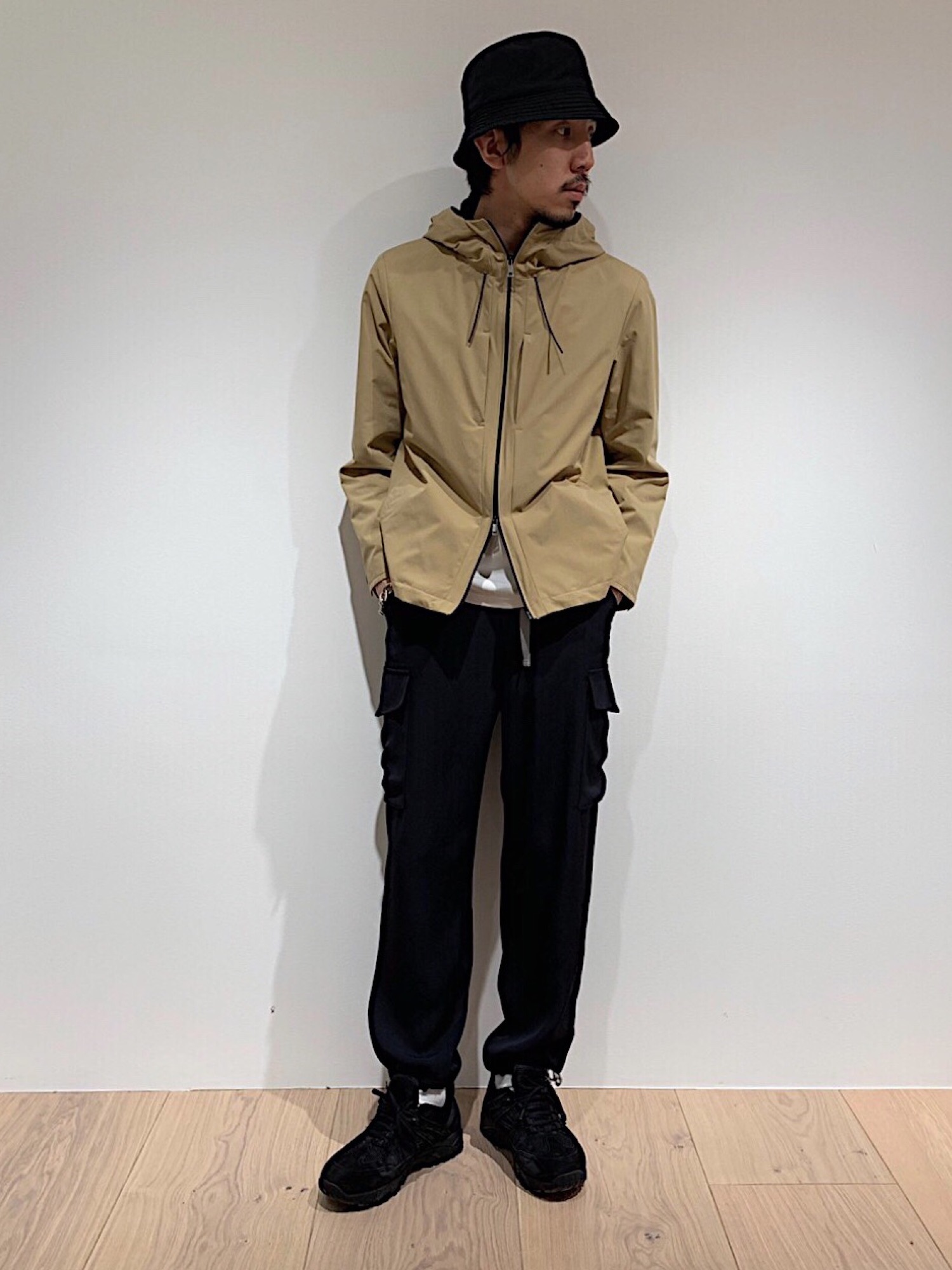 PUBLIC TOKYO（パブリックトウキョウ）の「撥水ストレッチフーデット