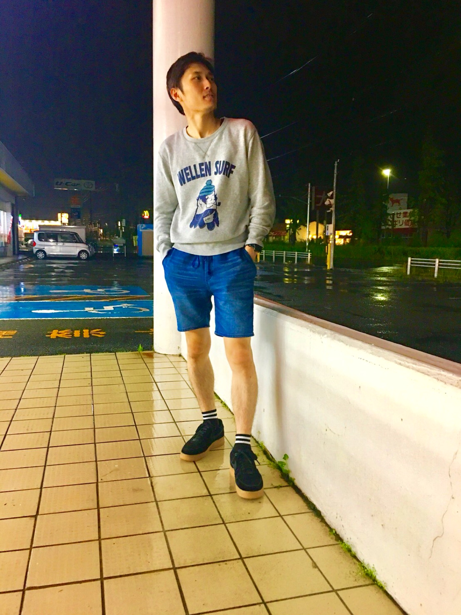 大人気 NIKE AIR FORCE 1 ‘07 LV8 コーデのアクセントに◎ 大人気 NIKE AIR FORCE 1 '07 LV8 コーデのアクセントに◎ (Nike