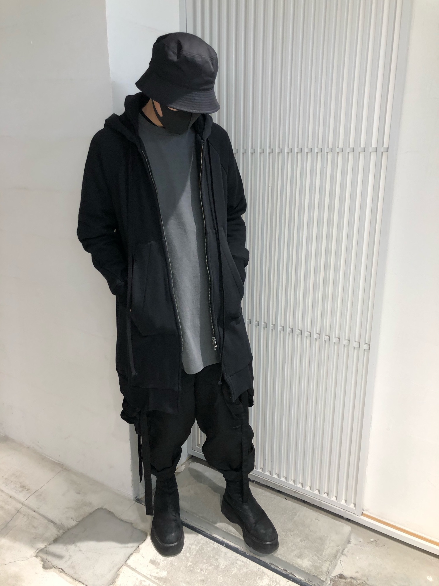 JULIUS（ユリウス）の「JULIUS/ユリウス/ガスマスクカーゴパンツ
