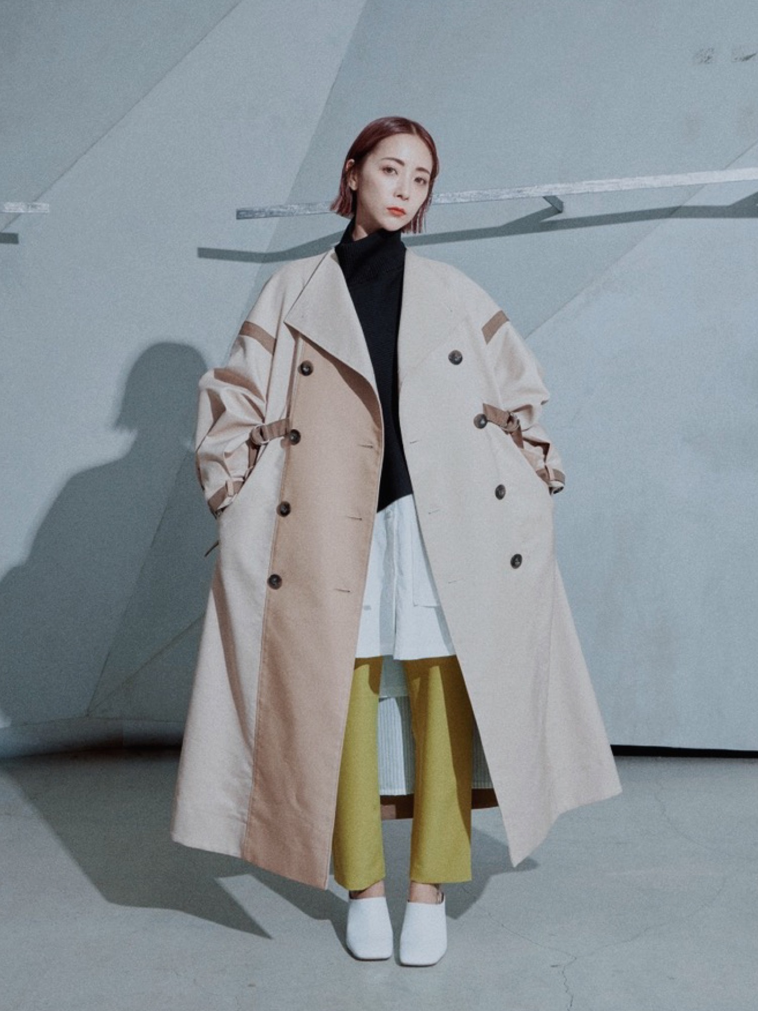 UN3D.（アンスリード）の「コクーントレンチコート（トレンチコート