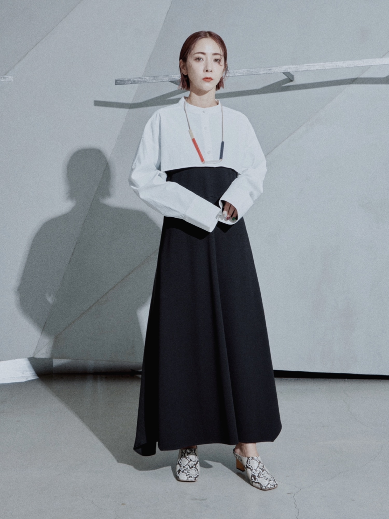 UN3D.（アンスリード）の「バックフレアドッキングワンピース