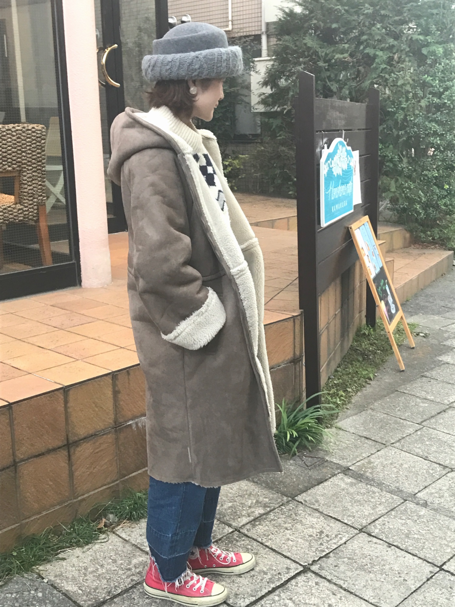 KBF（ケイビーエフ）の「KBF フェイクムートンフードコート（ムートン