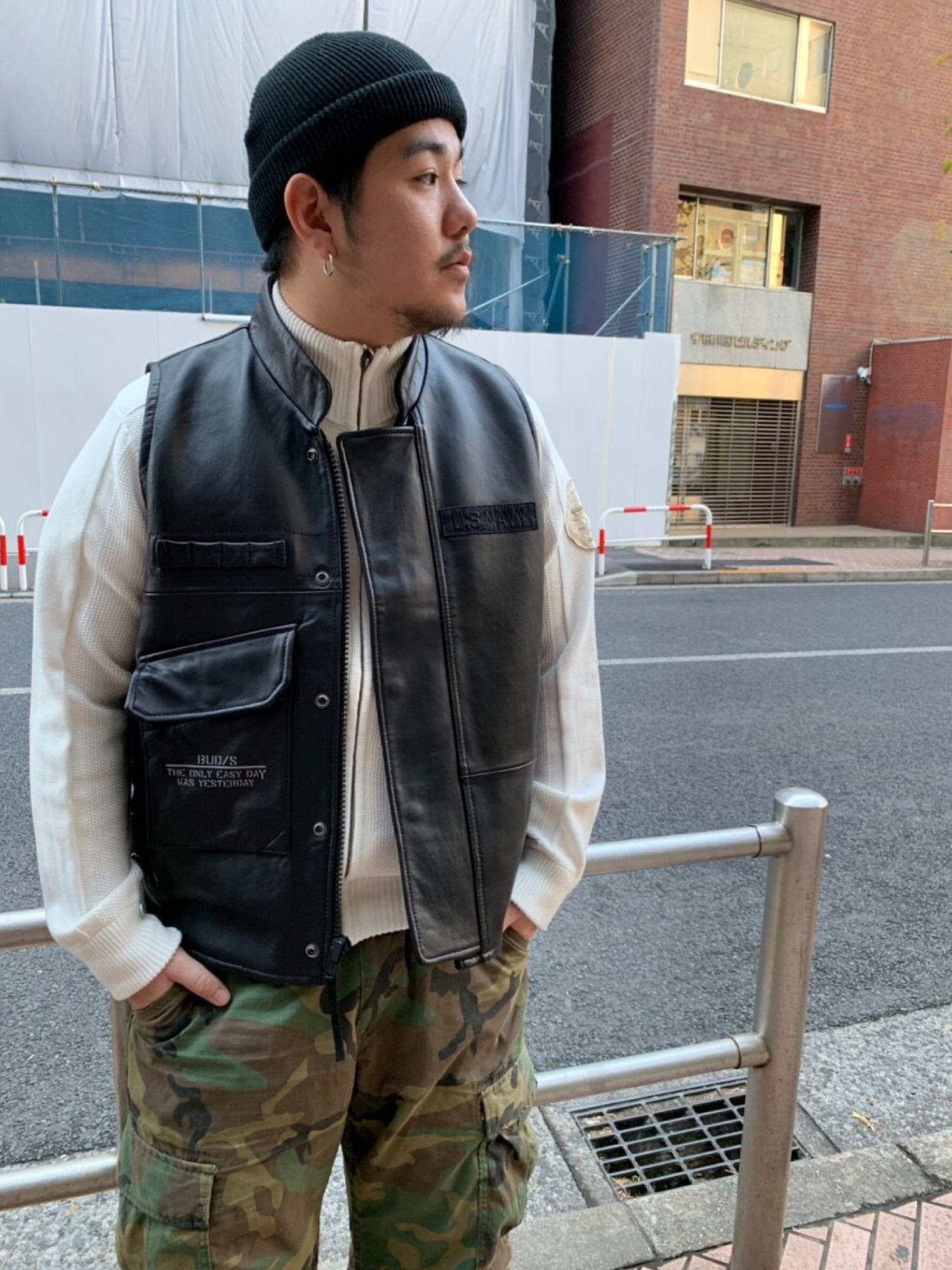 テツヒコ。AVIREXのベストです。 テツヒコ様専用。AVIREXのベストです。 - メルカリ