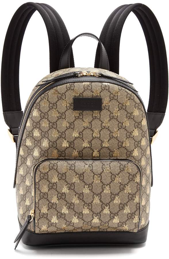 GUCCI（グッチ）の「GUCCI GG Supreme bee-print backpack 
