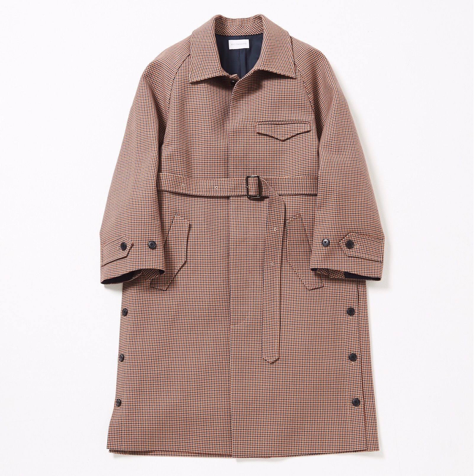 RYO TAKASHIMA（リョウタカシマ）の「Side slit balmacaan coat 