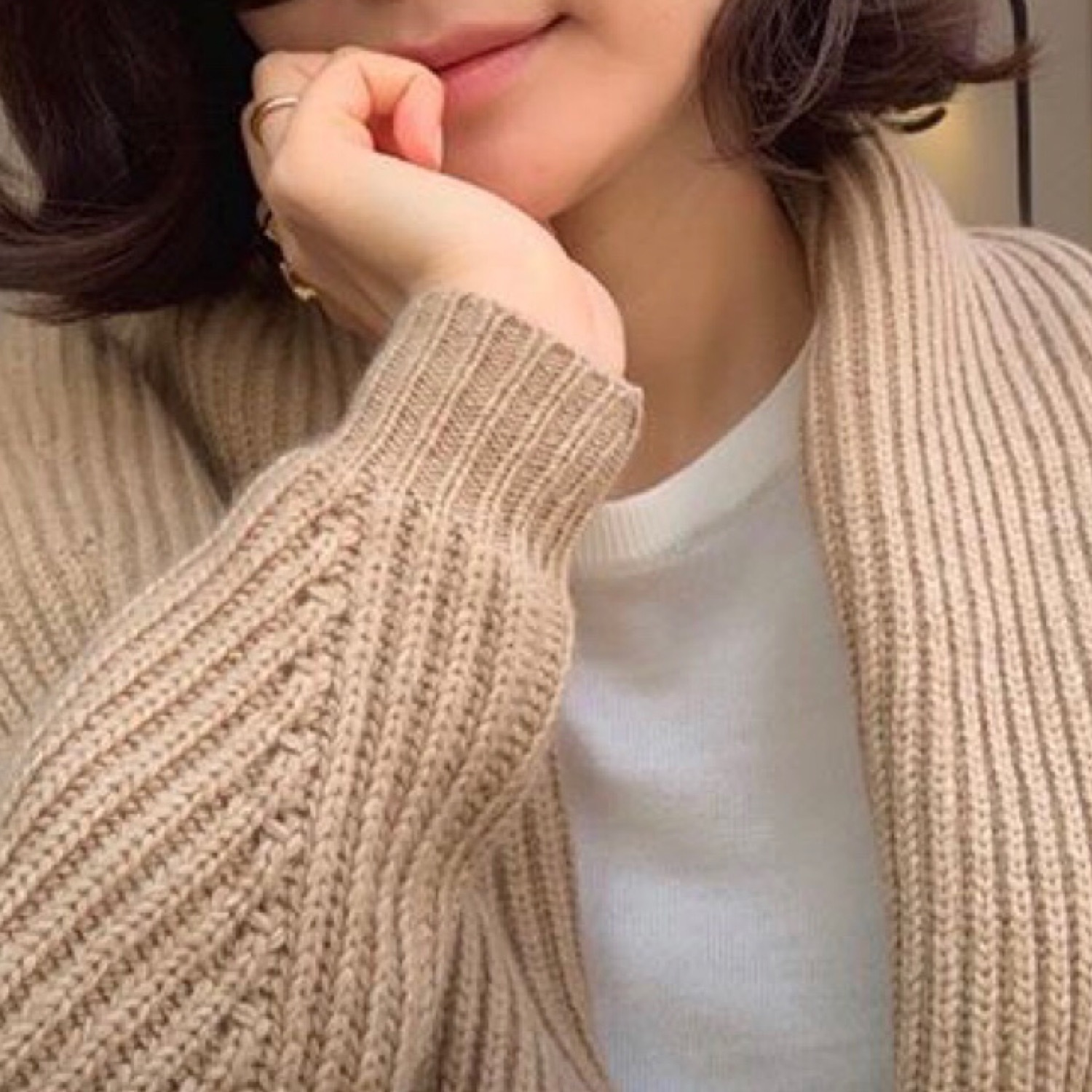 TODAYFUL（トゥデイフル）の「ウォッシュドVネックニット（ニット