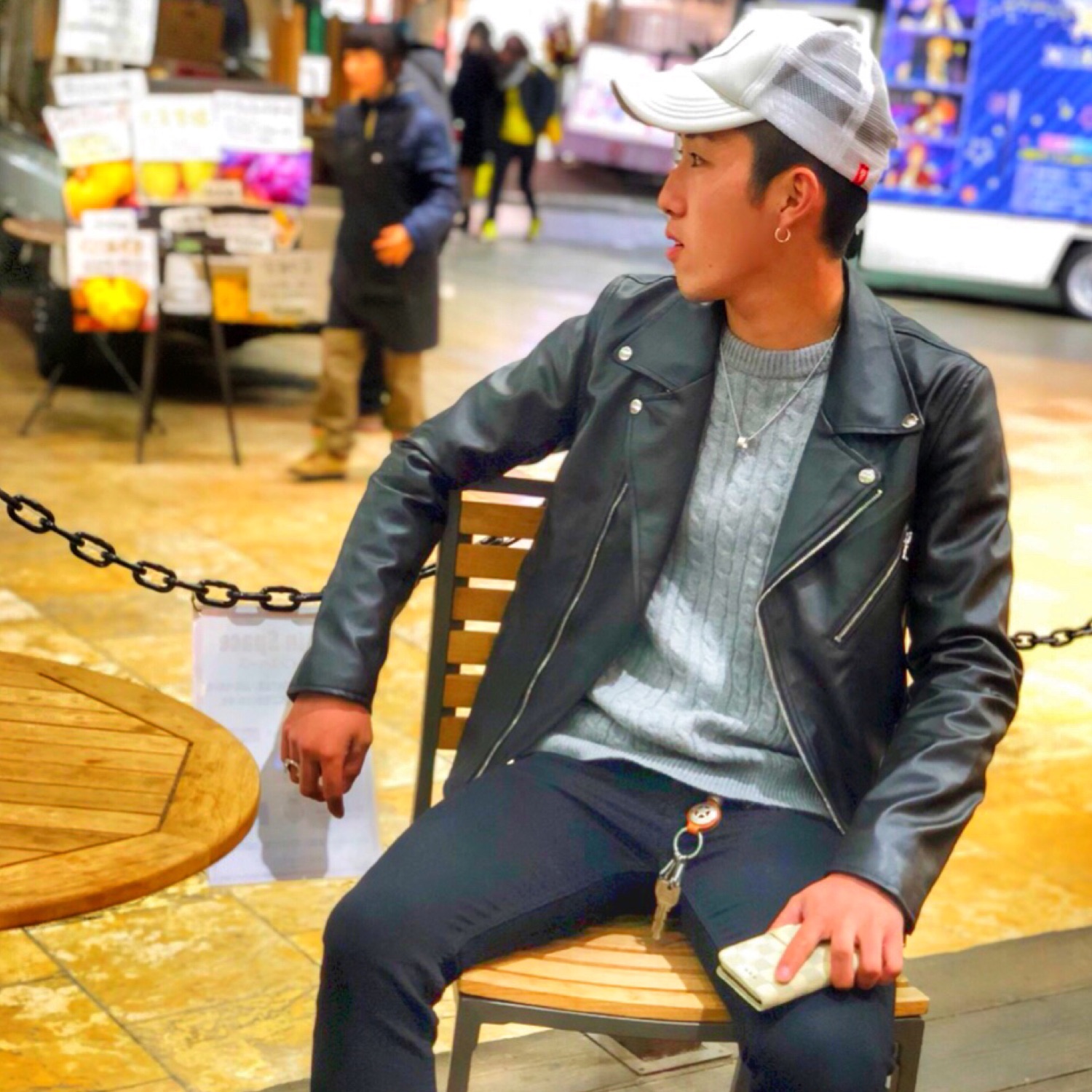 ARMANI JEANSのMA-1を使ったメンズ人気ファッションコーディネート - WEAR