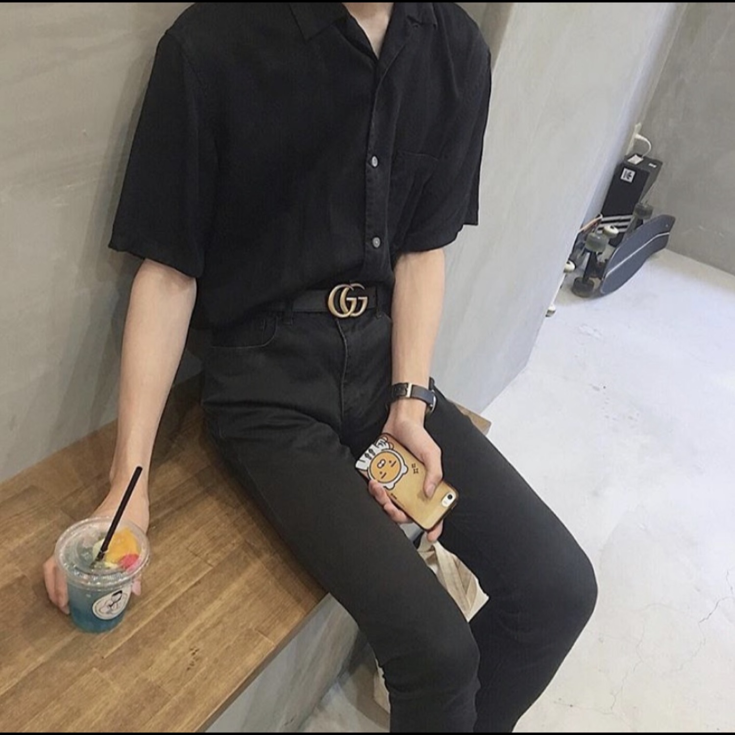 と