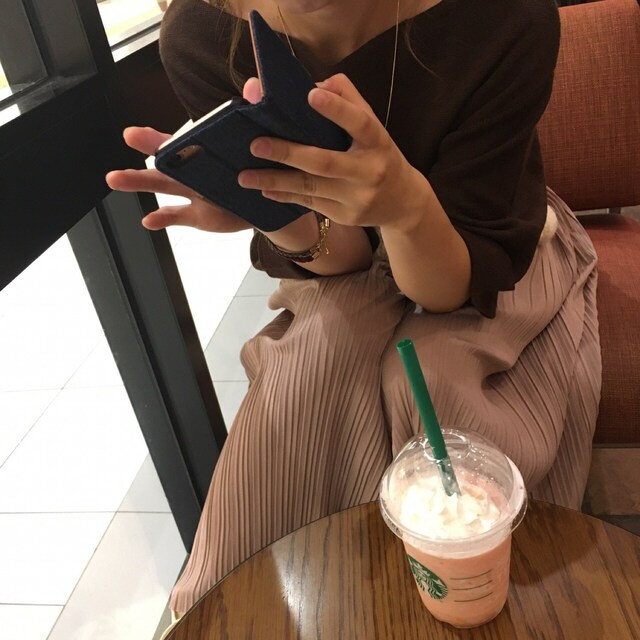 あいな