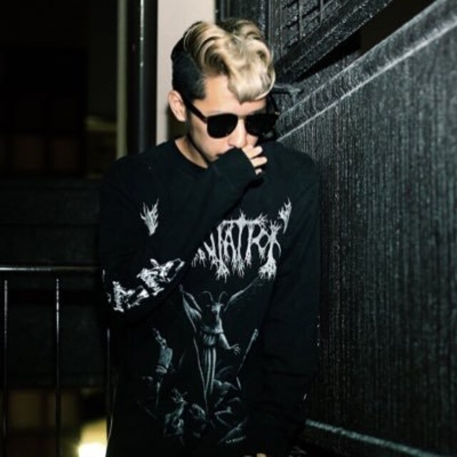 ぎ LABREA STAFF