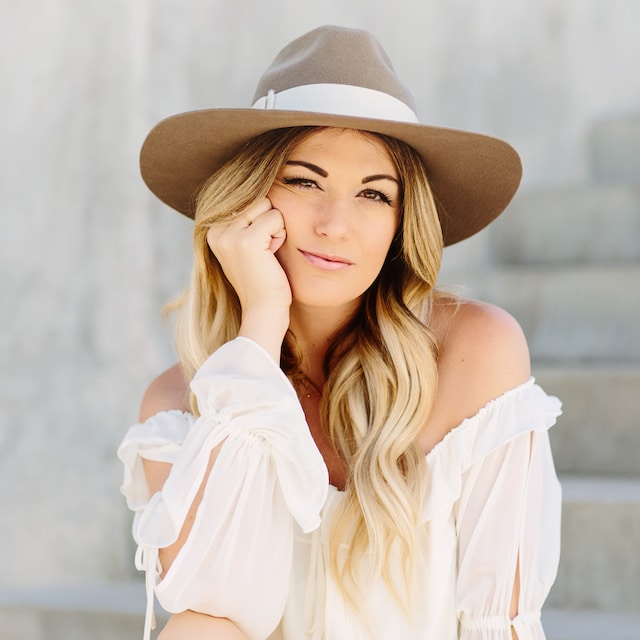 Caitlin Lindquist