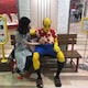 青いスポーツカーの女のアイコン