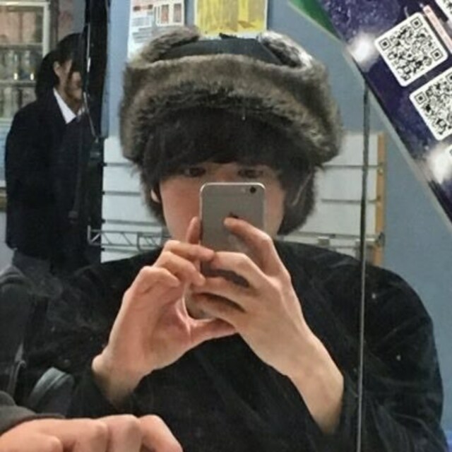 とうやまかおる