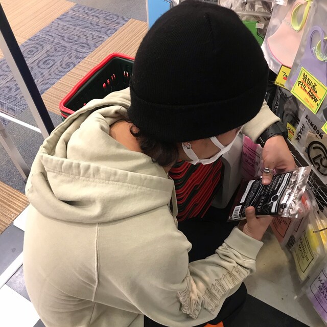 ユリ