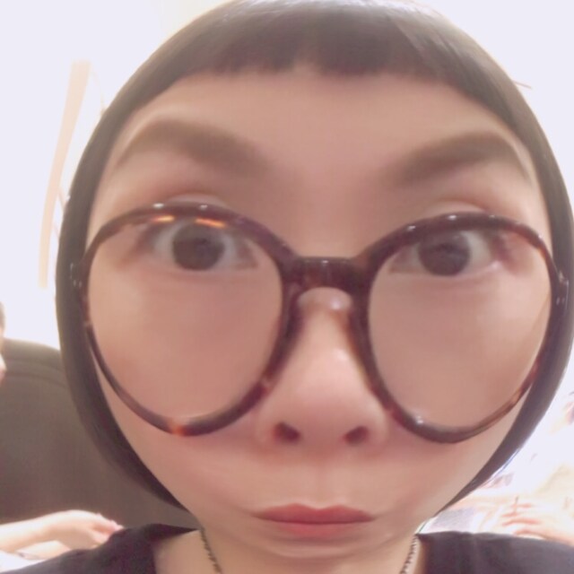 しろ