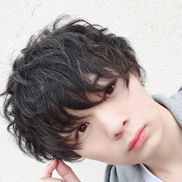 まなと