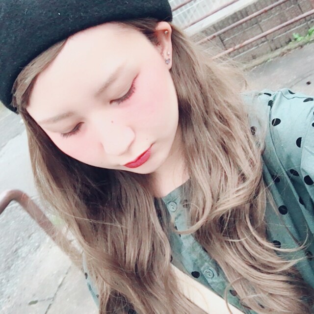 マ