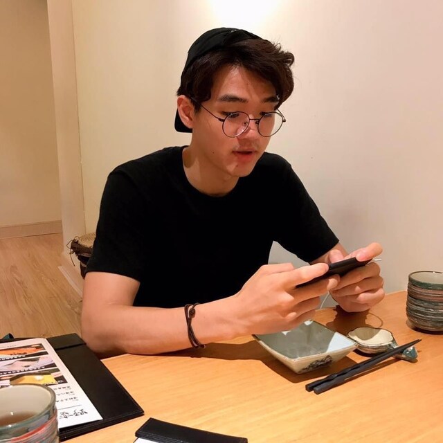 Shuang Liu