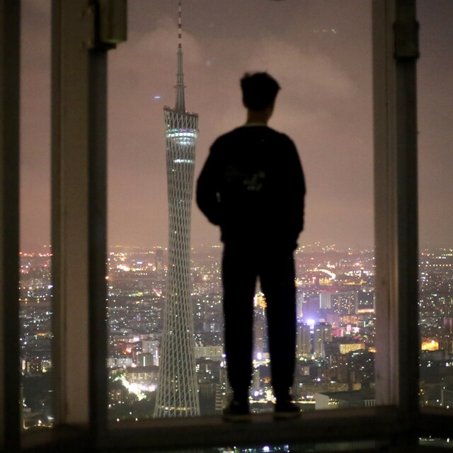 AaronØ