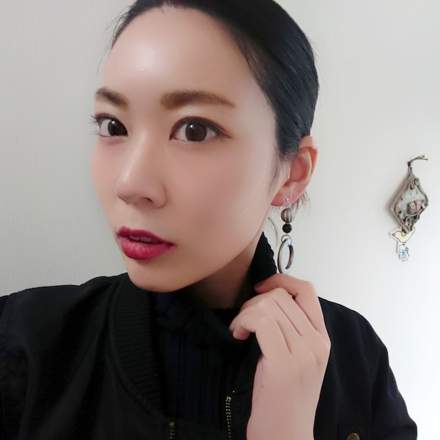 安達 桃江 | Momoe Adachi